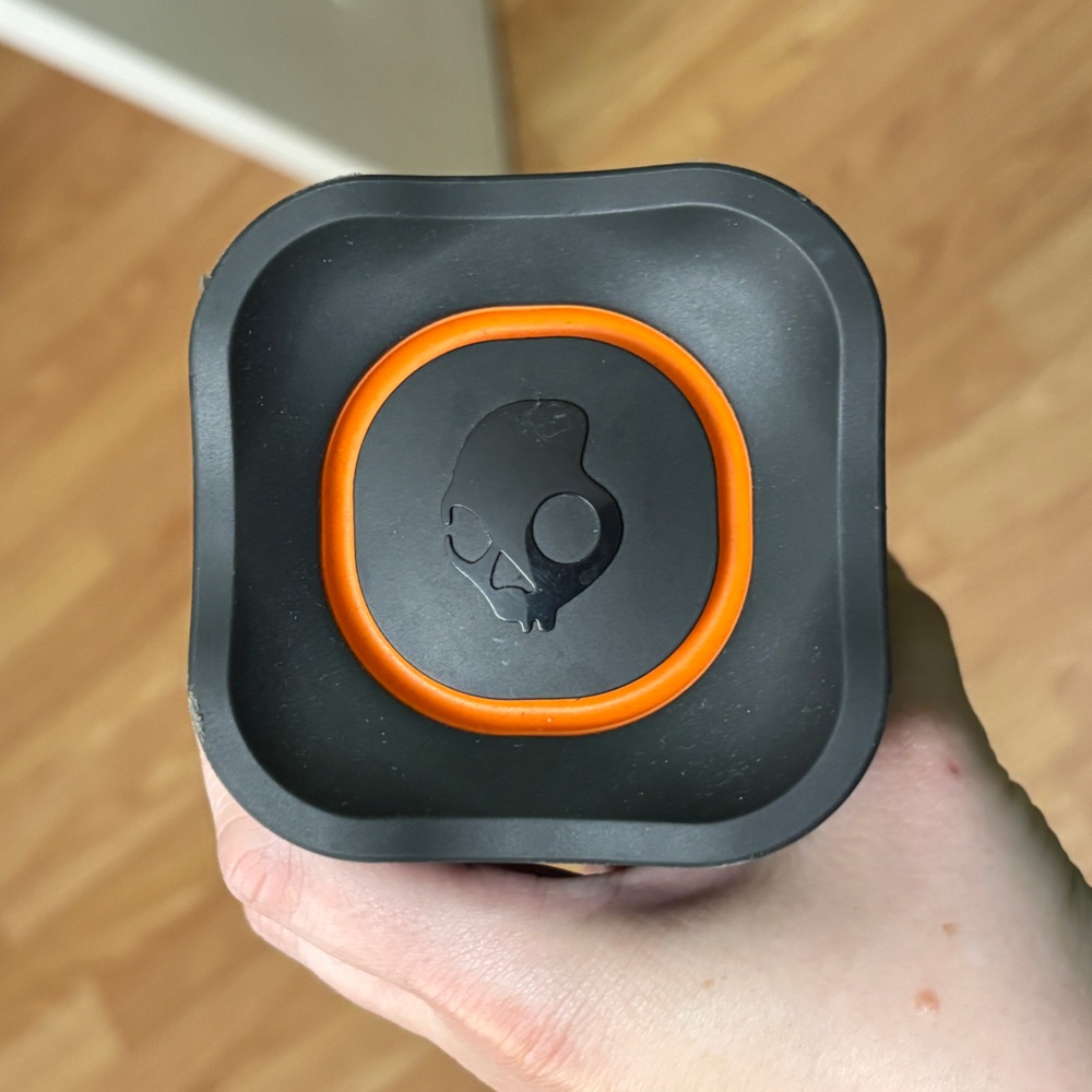 Skullcandy SKDY Terrain Portable Speaker - Picture 4 of 6